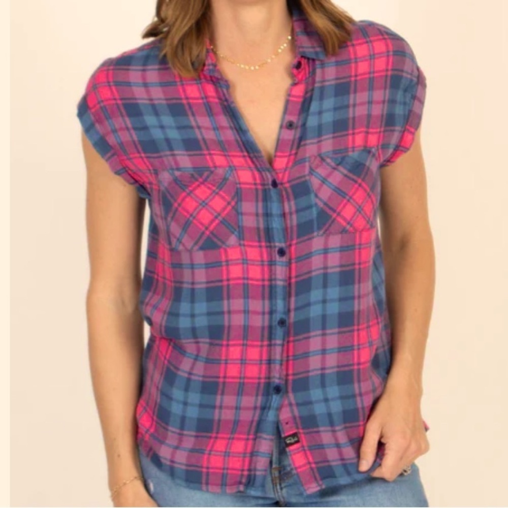 Torrid sleeveless plaid blouse size 2x